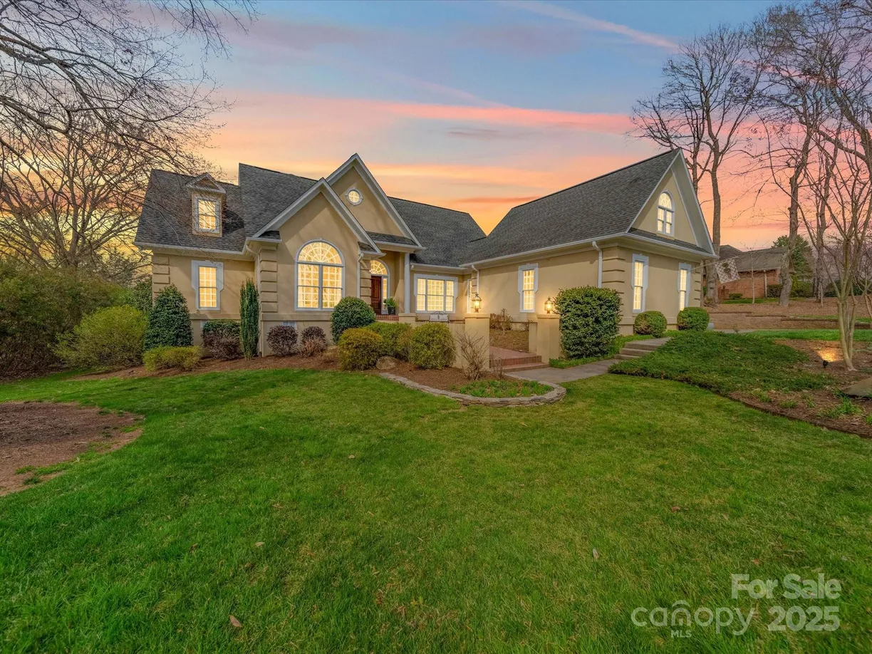 Charlotte Real Estate | View 110 Hidden Pastures Drive | 4 Beds, 3 Baths