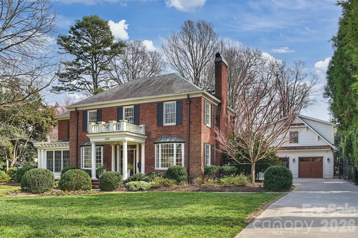 1555 Queens Road W, Charlotte, NC 28207 Property for sale