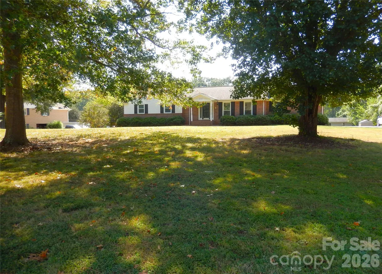 6700 Pine Lake Lane, Mint Hill, NC 28227 Property for sale