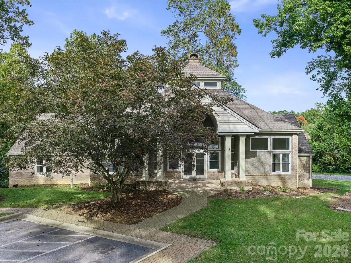 18 Carriage Park Way, Hendersonville, NC 28791 Property for sale
