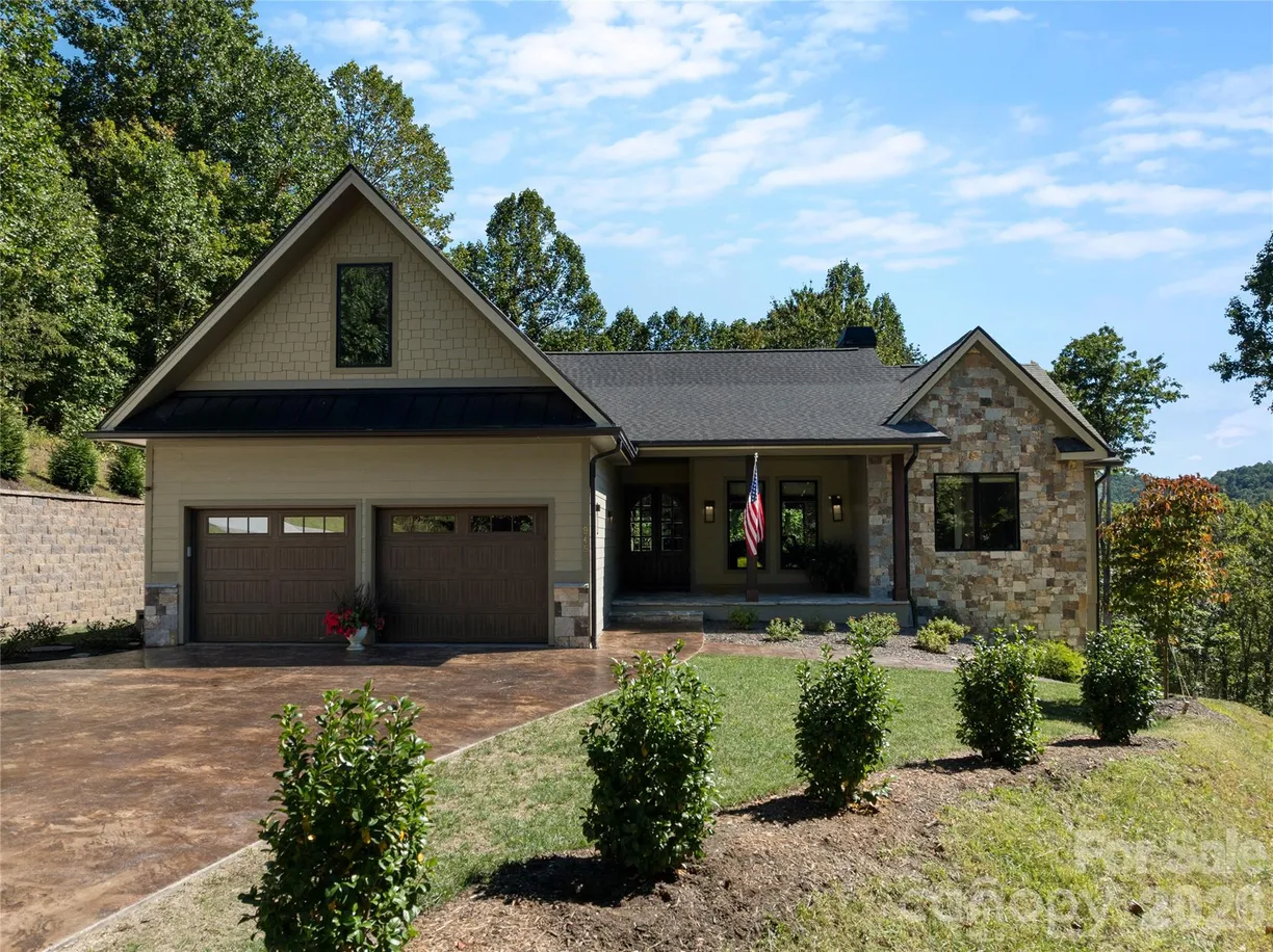 945 Somersby Parkway, Hendersonville, NC 28739 Property for sale