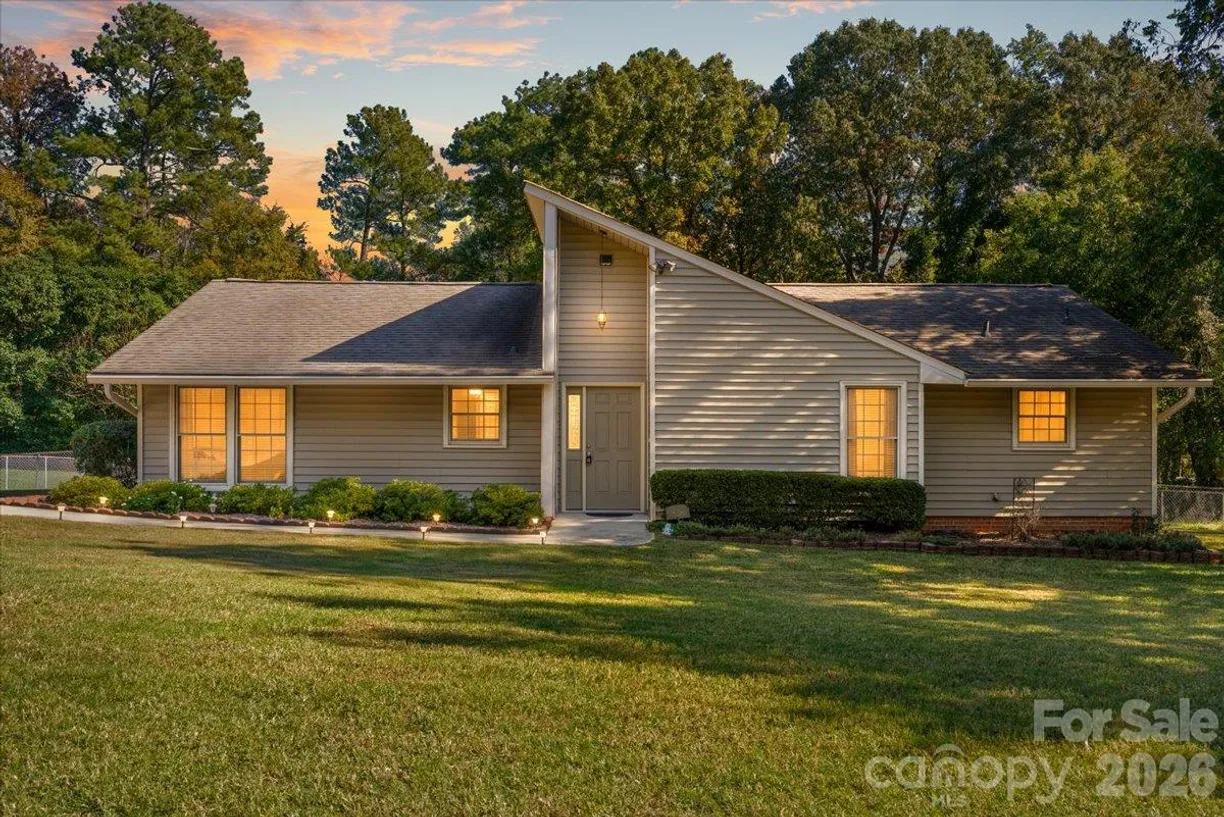 838 Silver Fox Drive, Concord, NC 28025 Property for sale