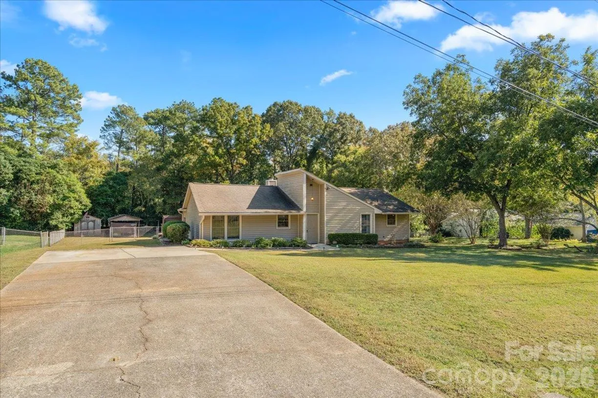 838 Silver Fox Drive, Concord, NC 28025 Property for sale