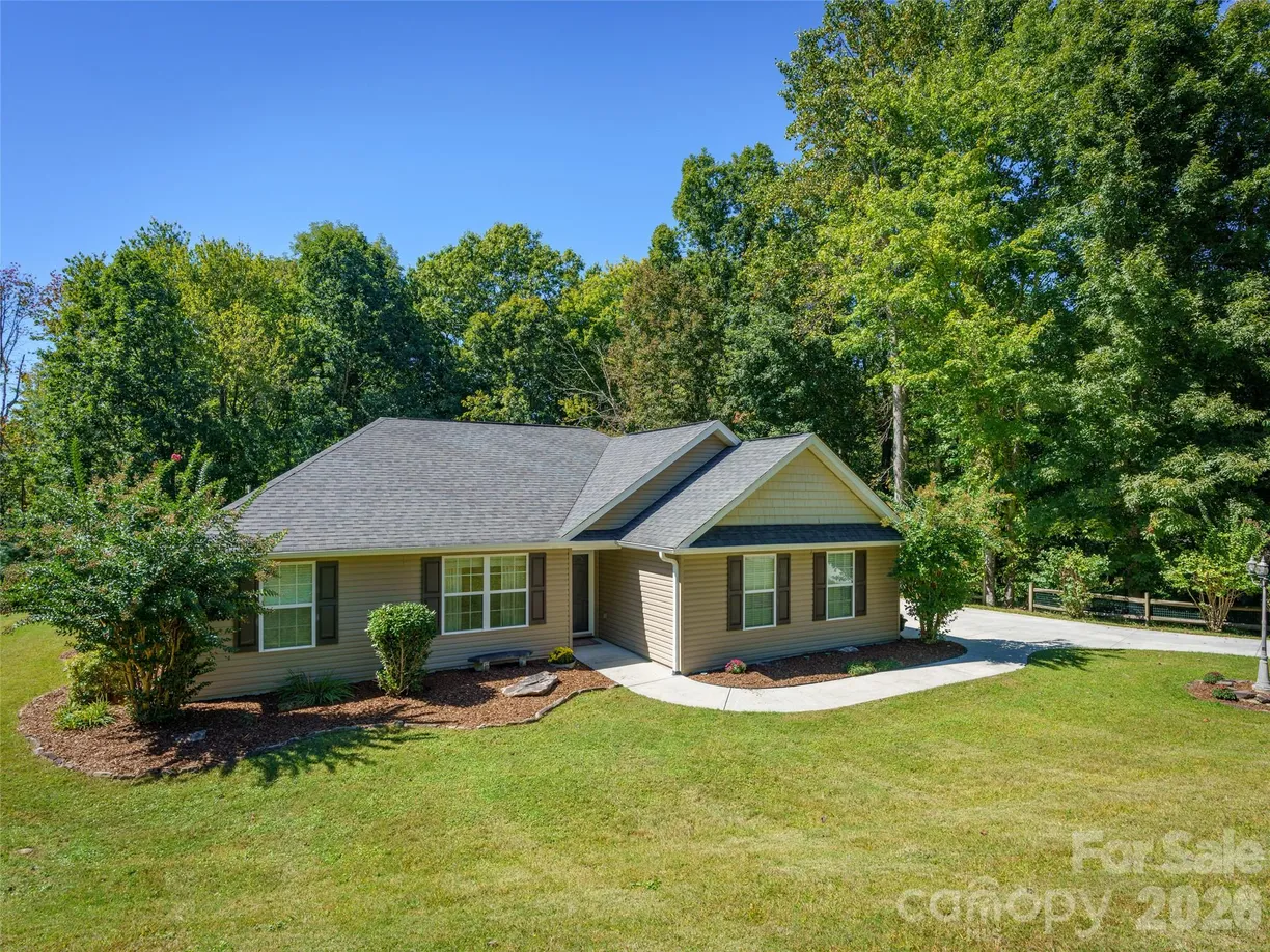 202 Hondah Road, Brevard, NC 28712 Property for sale