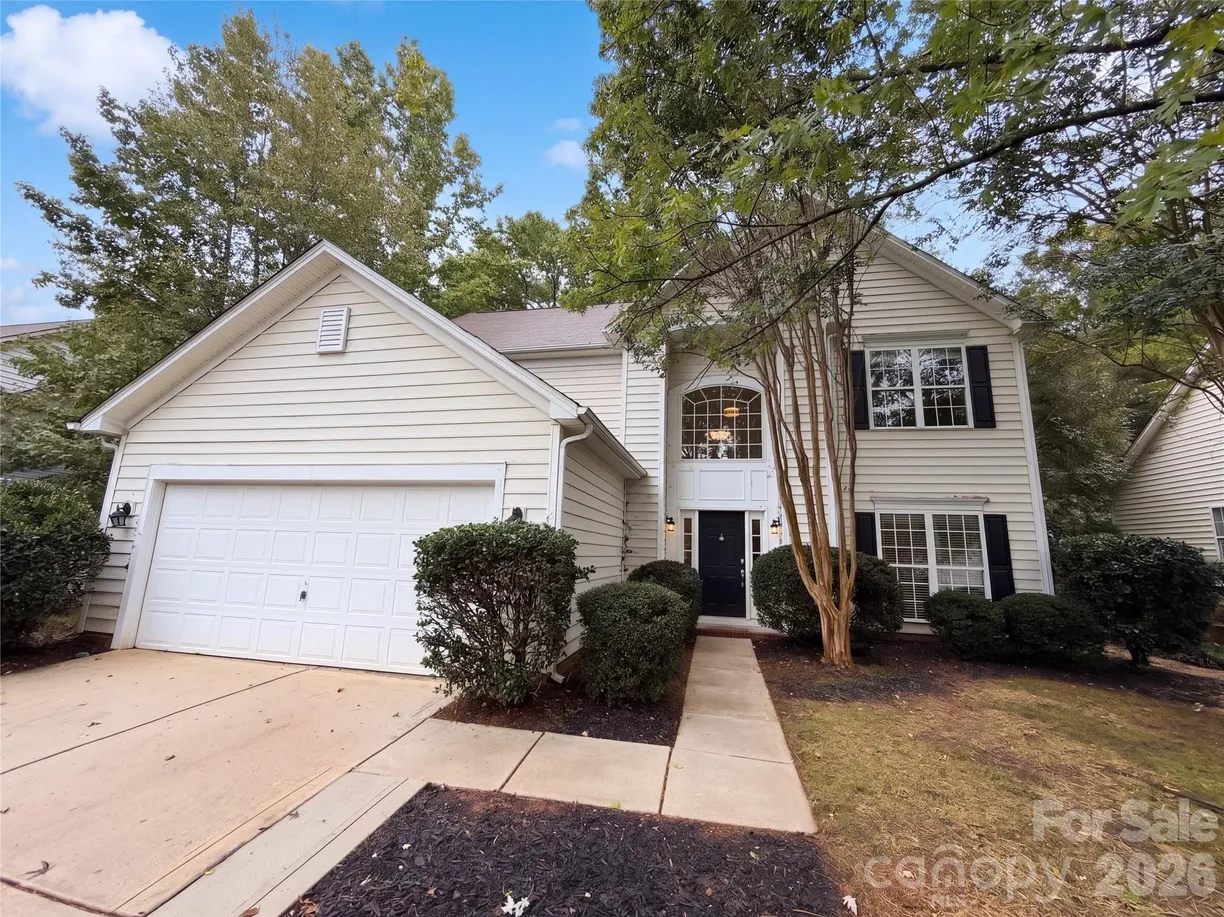 9339 Autumn Applause Drive, Charlotte, NC 28277 Property for sale