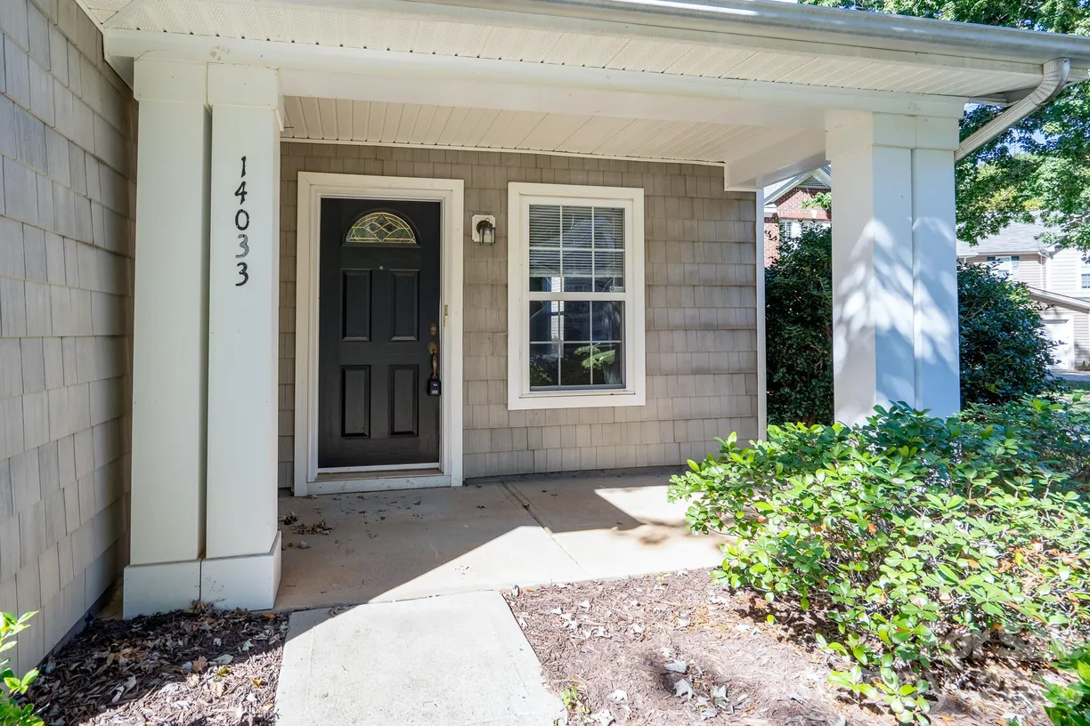 14033 Pinyon Pine Lane, Charlotte, NC 28215 Property for sale
