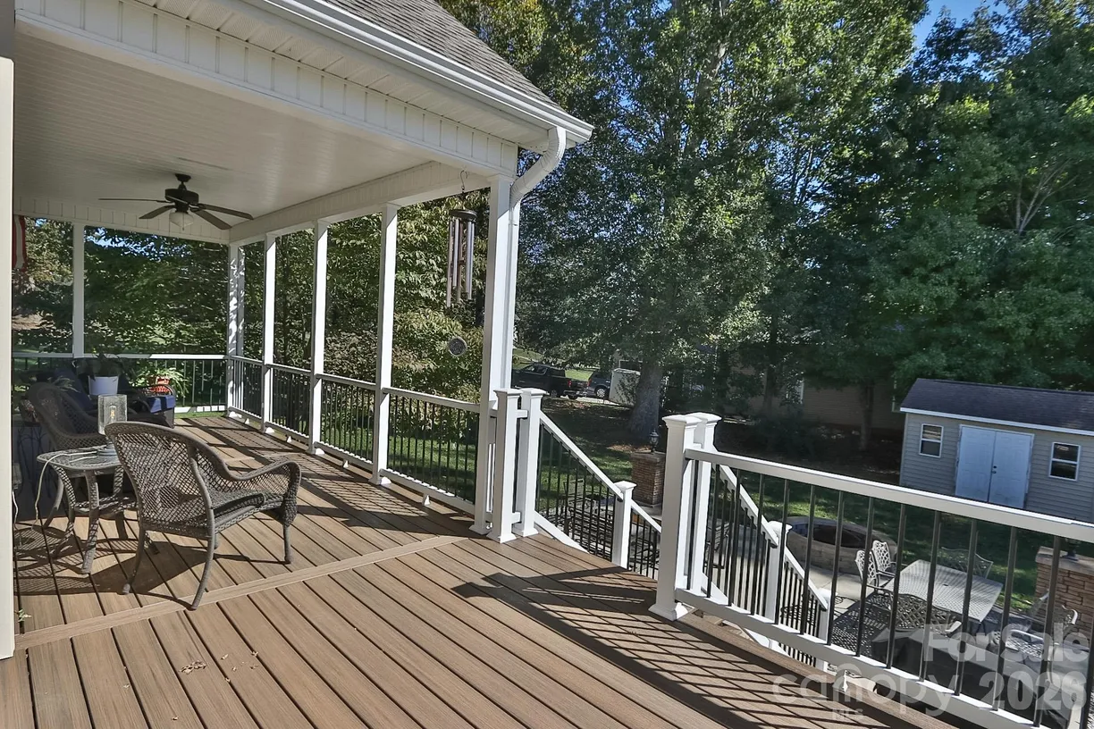 2122 Walnut Crossing Run, Yadkinville, NC 27055 Property for sale