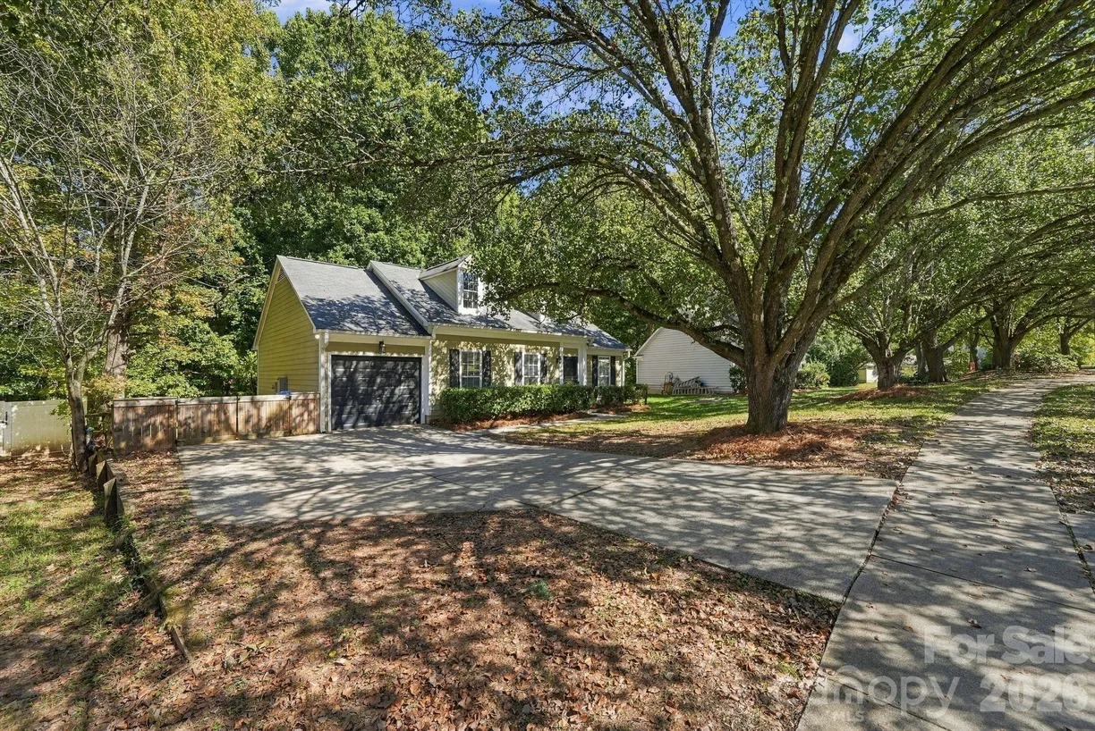 13737 Gatestone Lane, Pineville, NC 28134 Property for sale