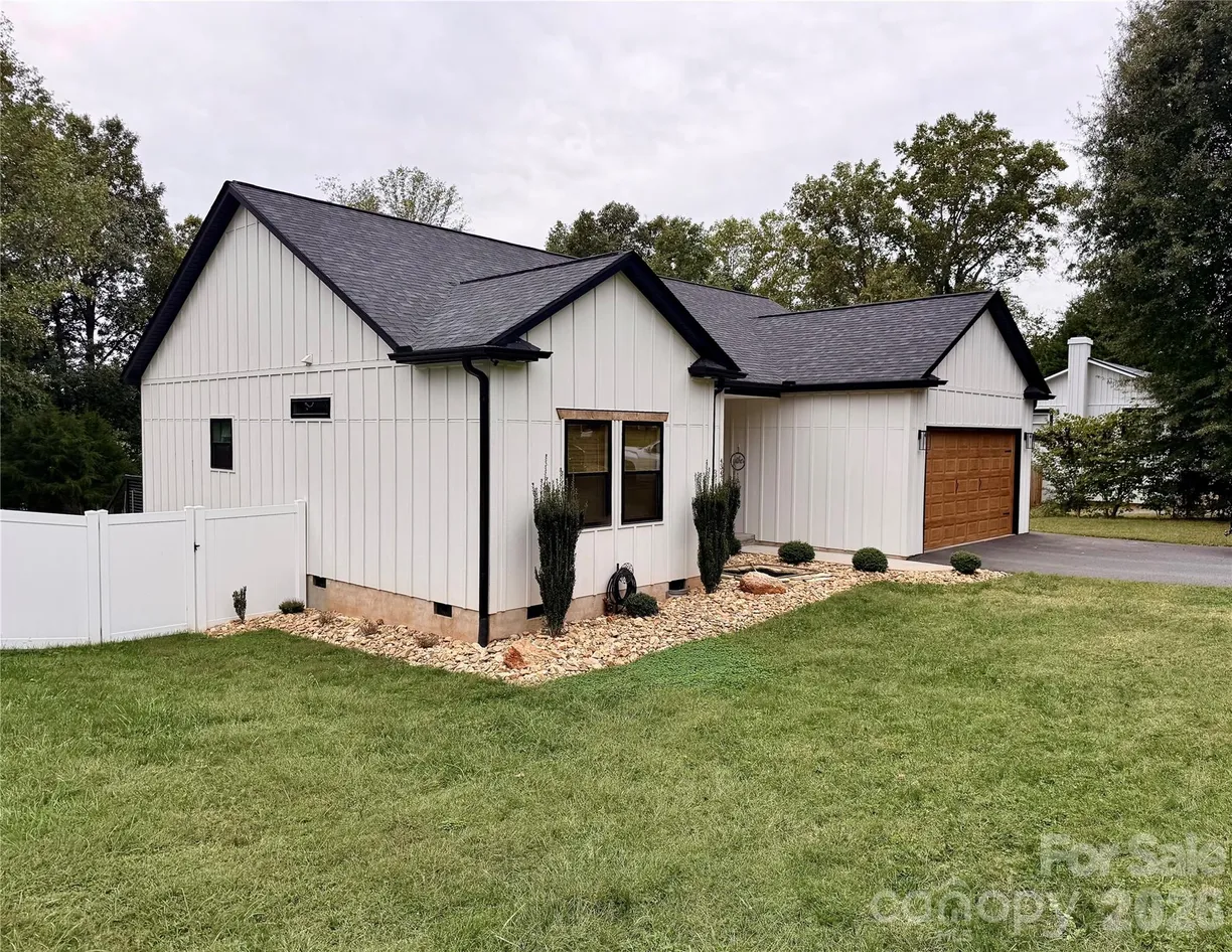 4347 Greenbriar Drive ##3, Hickory, NC 28602 Property for sale