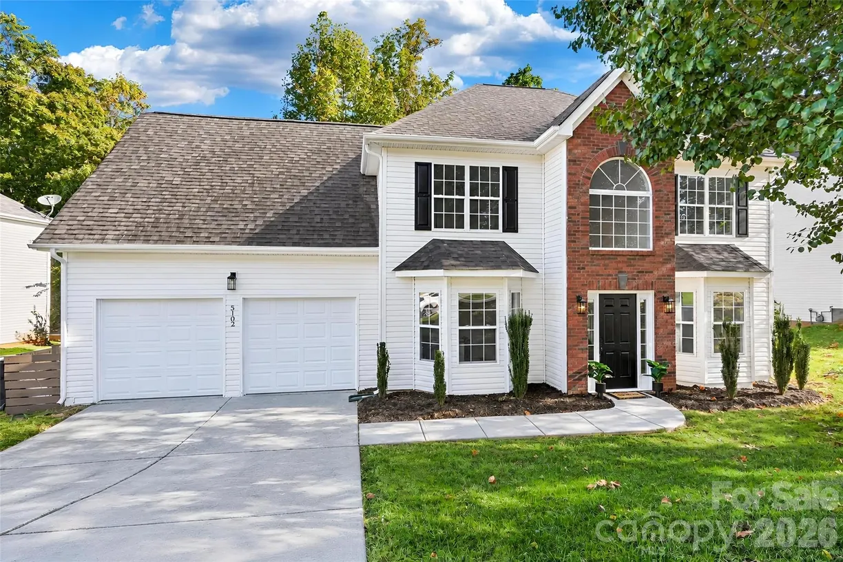 5102 Eagle Creek Drive, Charlotte, NC 28269 Property for sale