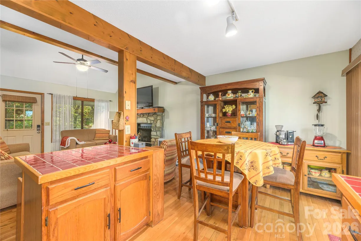 11 Grant Place, Clyde, NC 28721 Property for sale