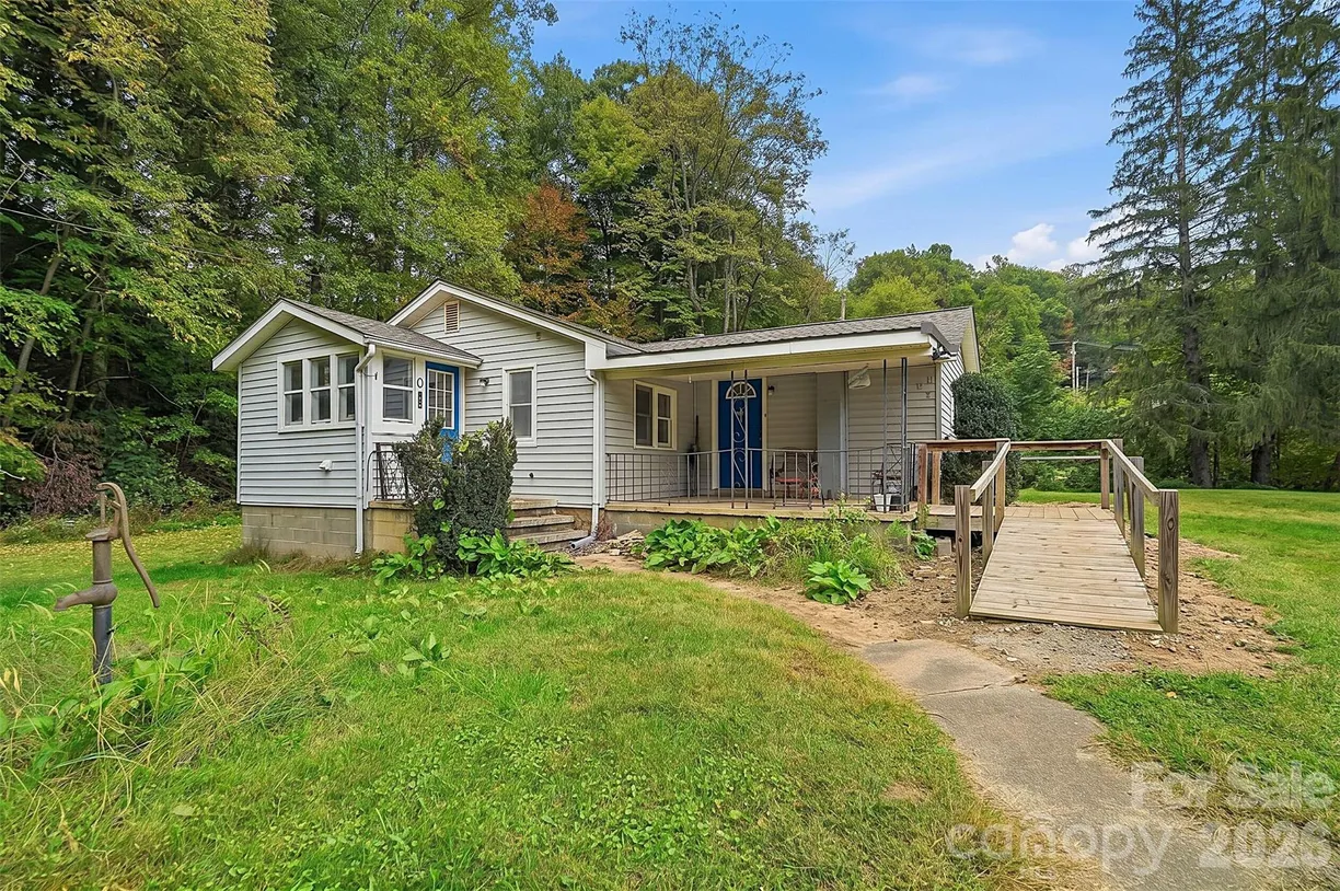 1015 Mundy Field Road, Canton, NC 28716 Property for sale