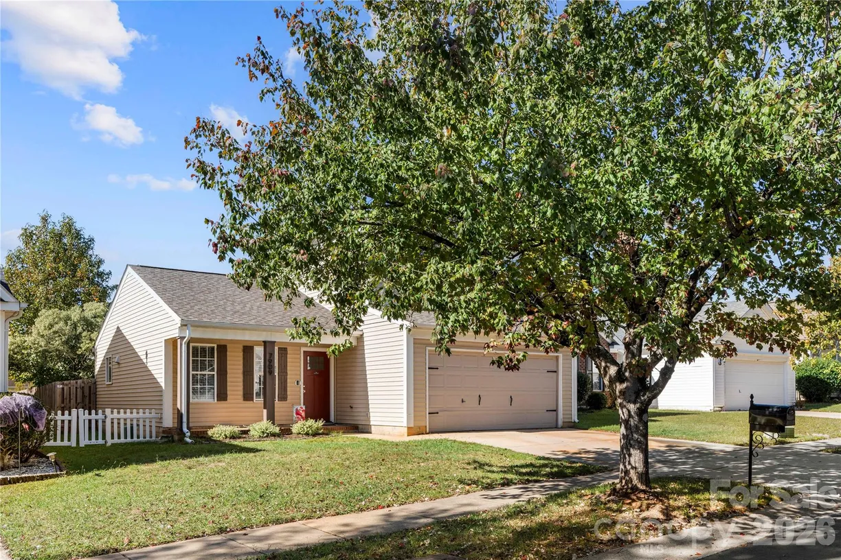 7909 Paper Birch Road, Charlotte, NC 28215 Property for sale