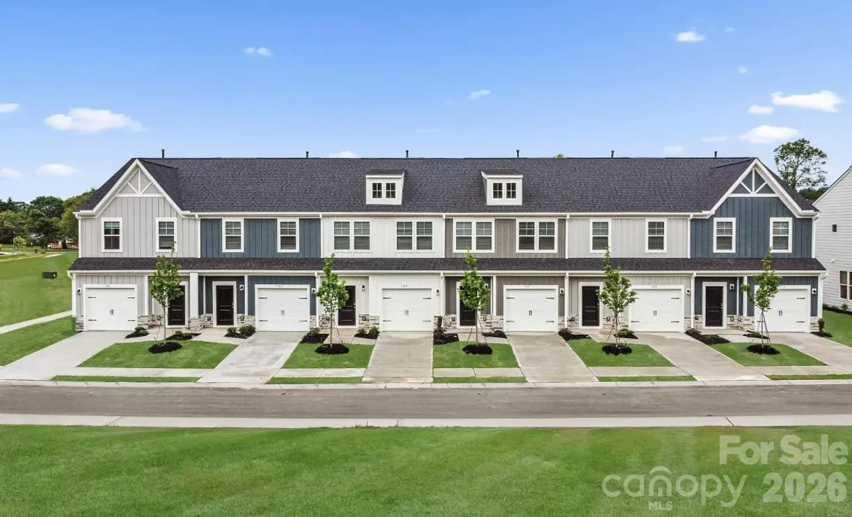 519 Barkdust Lane, Charlotte, NC 28216 Property for sale
