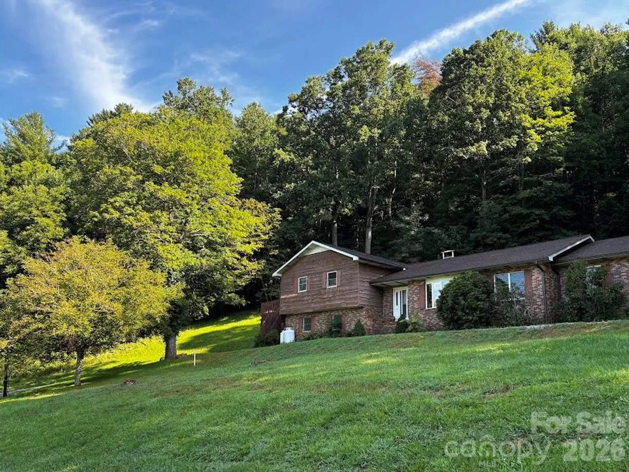 3575 Cane Creek Road, Bakersville, NC 28705 Property for sale