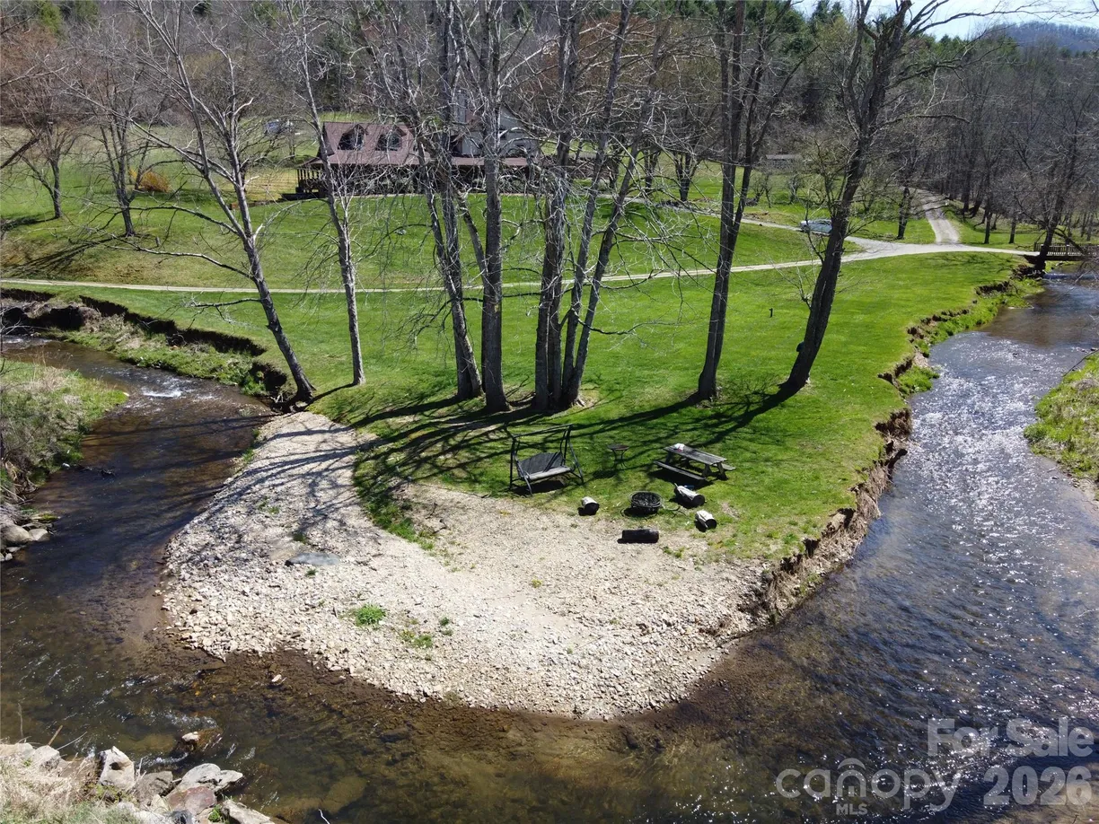 97 Circle E Ranch Road, Burnsville, NC 28714 Property for sale