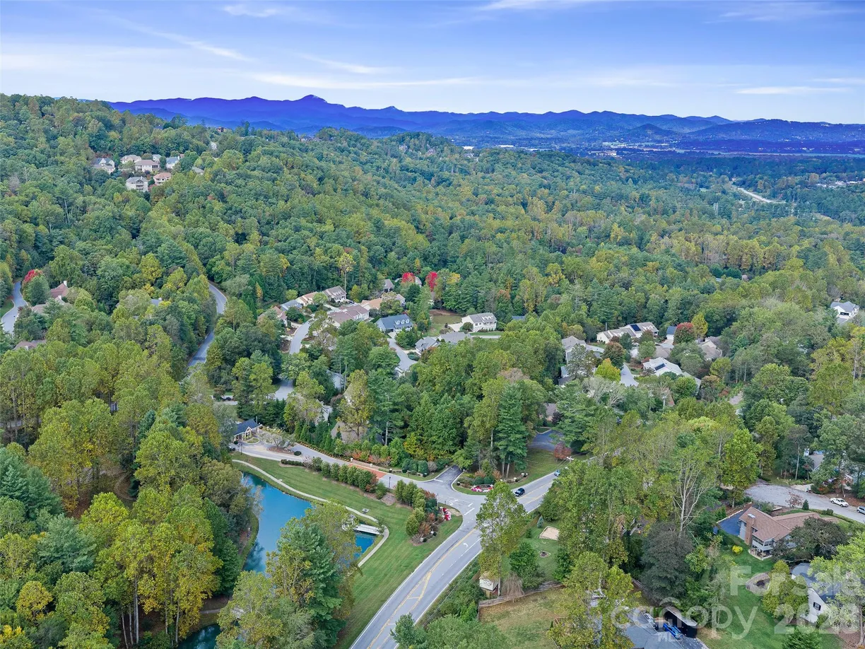 50 High Fields Court, Hendersonville, NC 28791 Property for sale