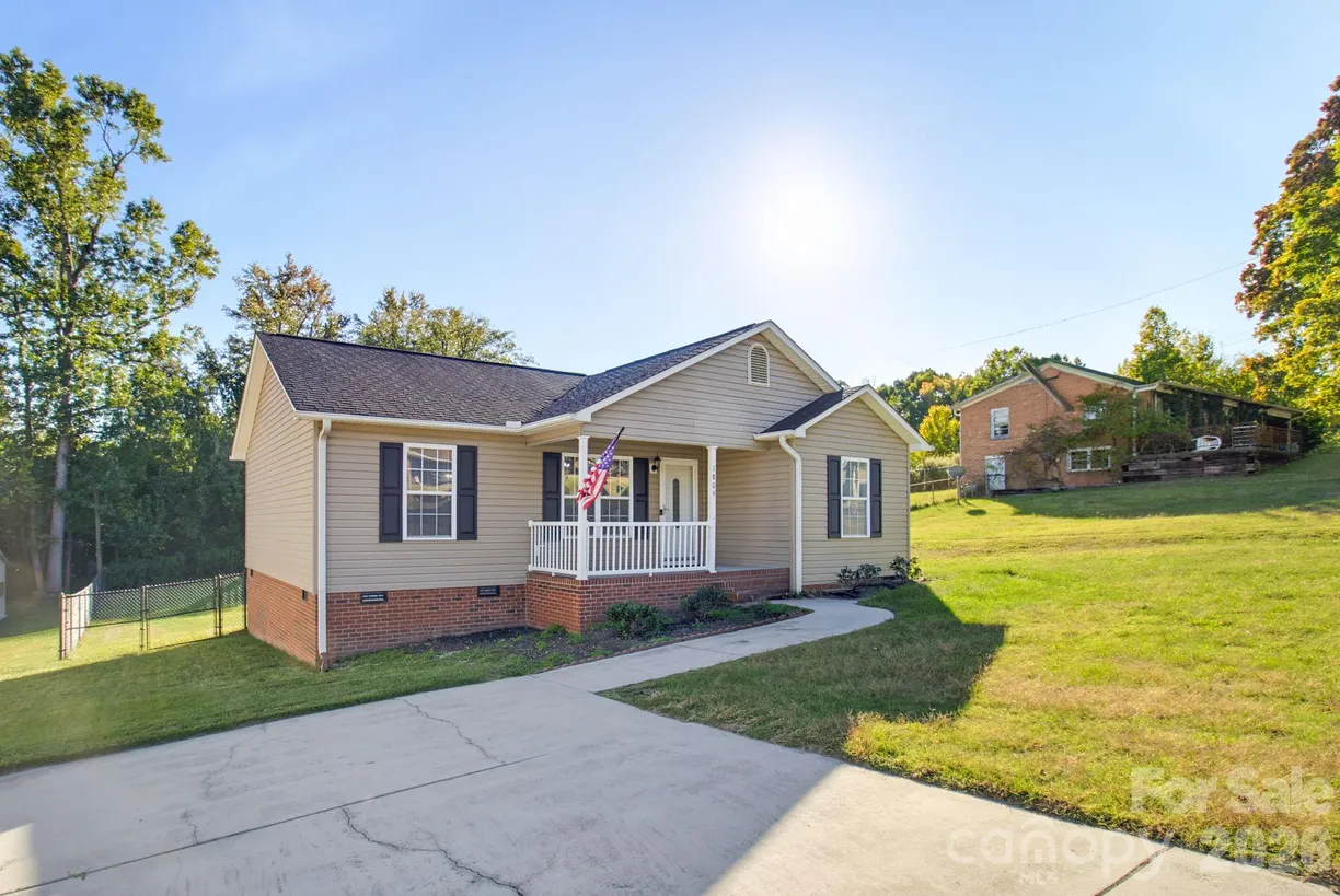 1809 Augusta Drive, Thomasville, NC 27360 Property for sale