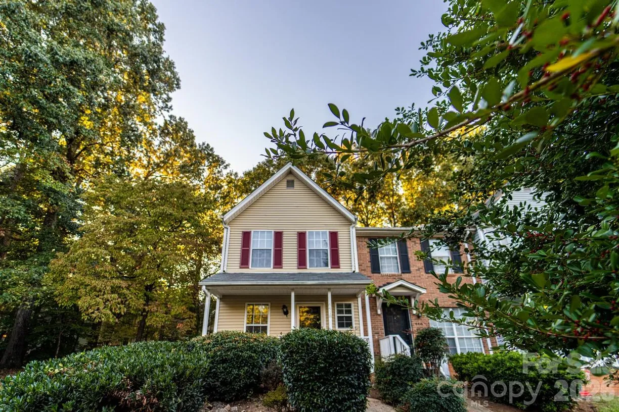 6418 Windsor Gate Lane, Charlotte, NC 28215 Property for sale