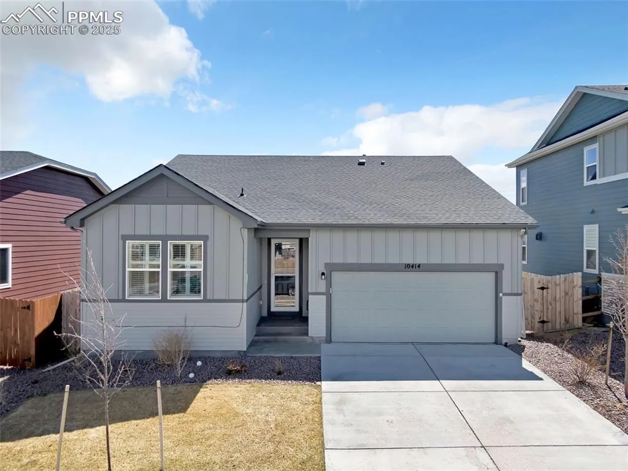 Denver Real Estate | View 10414 Summer Ridge Drive | 3 Beds, 2 Baths