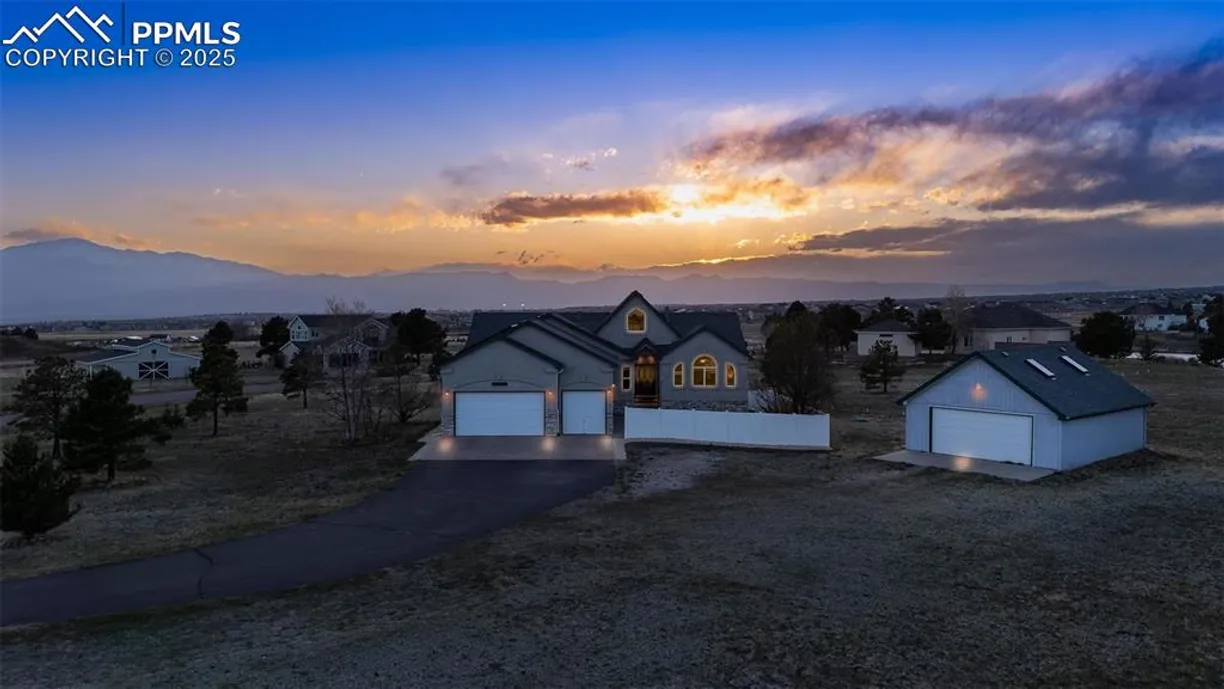 Denver Real Estate | View 7070 Silver Ponds Heights | 5 Beds, 3 Baths