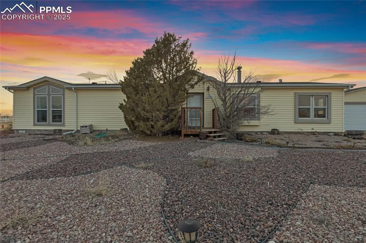 Denver Real Estate | View 6870 Sphinx Court | 3 Beds, 2 Baths