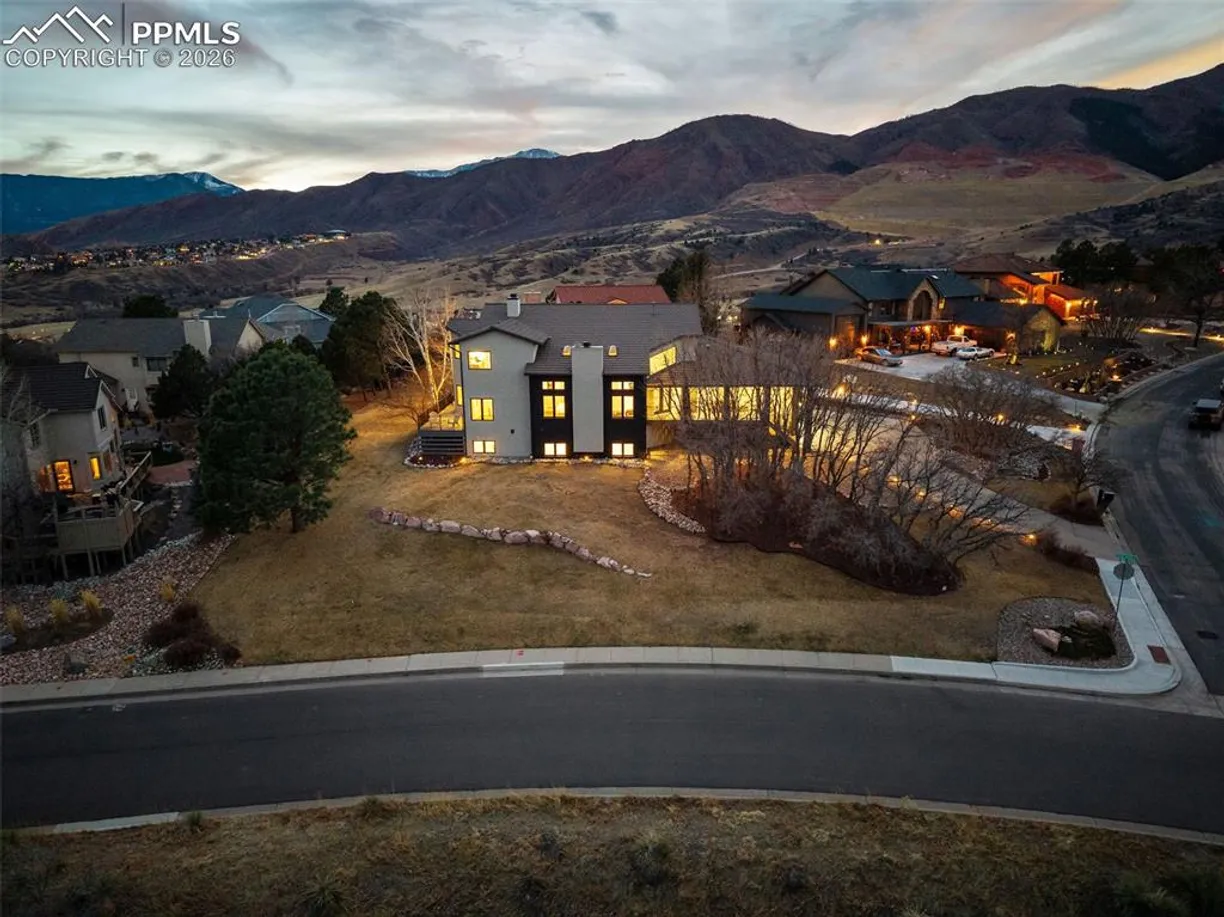 1915 Hunters Point Lane, Colorado Springs, CO 80919 Property for sale