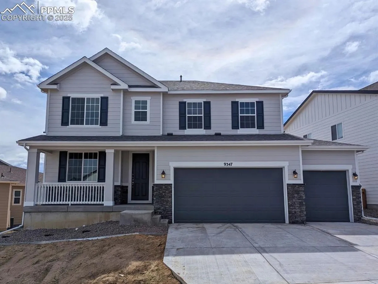 Denver Real Estate | View 9347 Graysill Lane | 5 Beds, 3 Baths