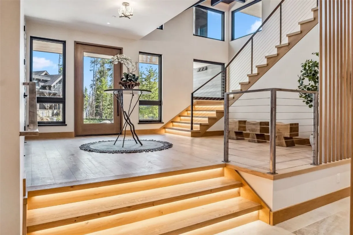 Denver Real Estate | View 119 Boulder Circle | Listing