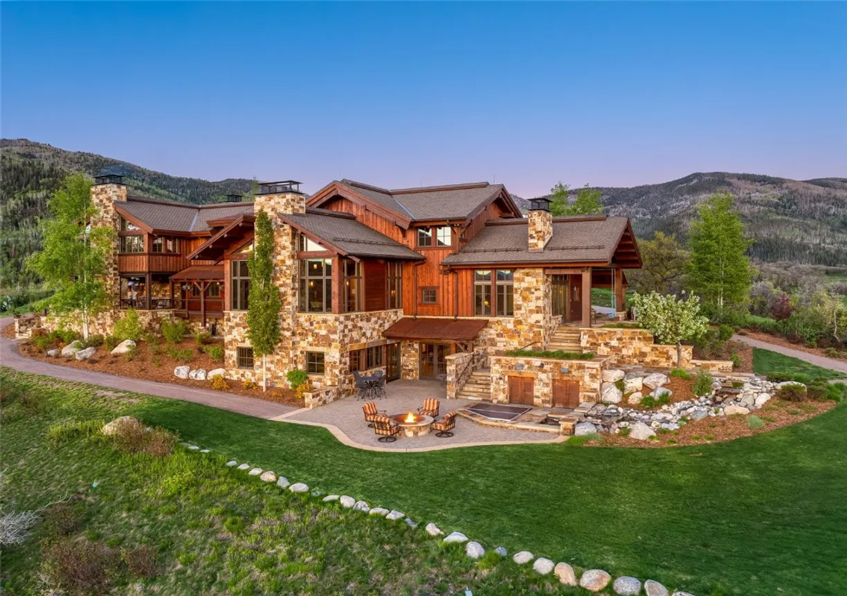 Denver Real Estate | View 34505 Golden Eagle Drive | 5 Beds, 7 Baths