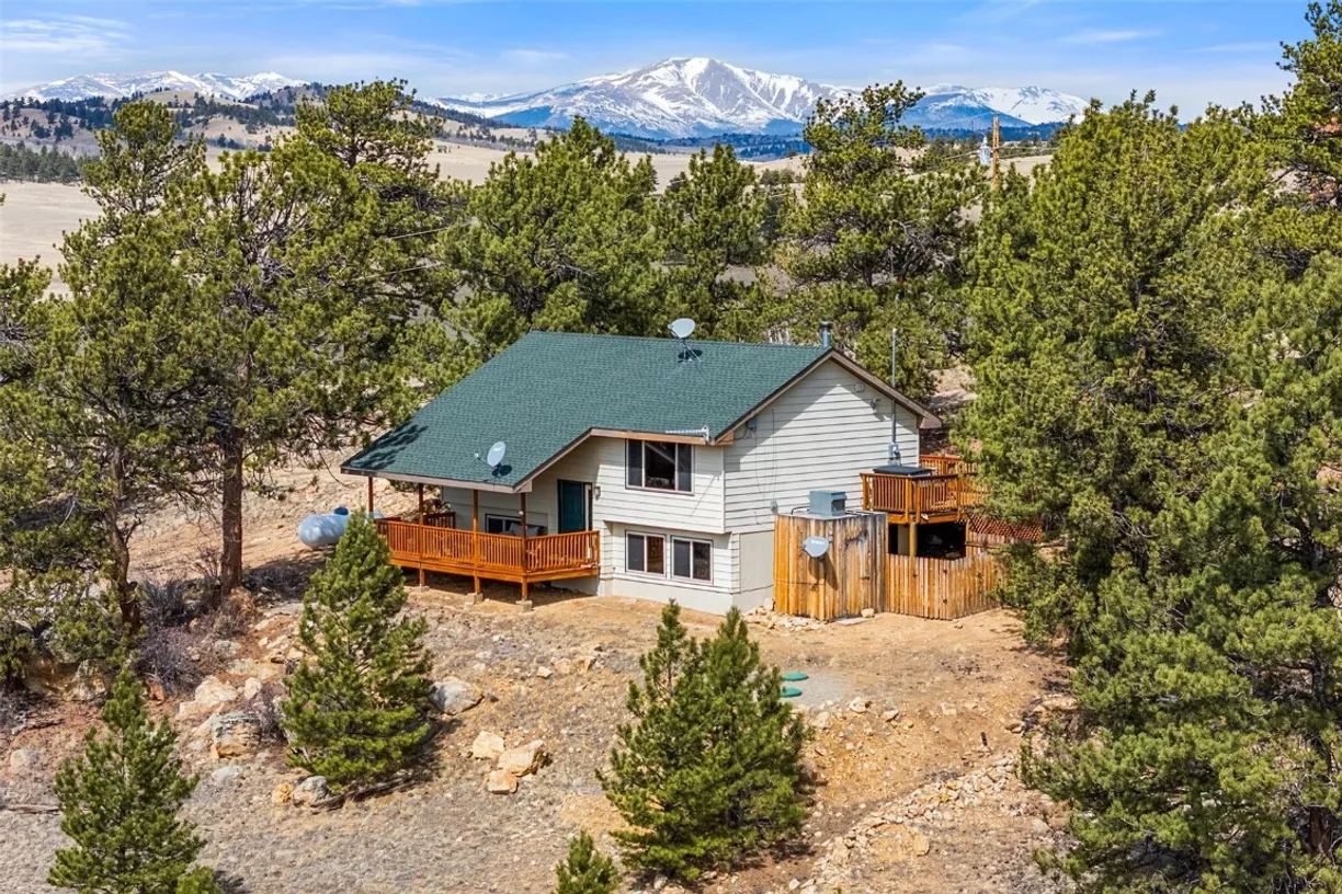 Denver Real Estate | View 92 Mesa Verde Way | 3 Beds, 2 Baths
