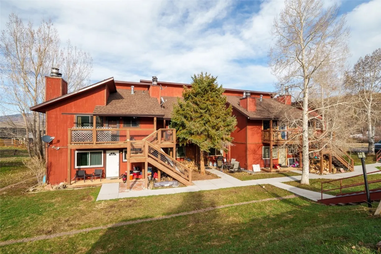 Denver Real Estate | View 23800 County Road 16, 306 | 3 Beds, 2 Baths
