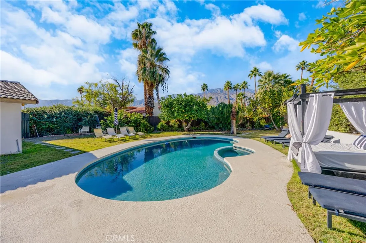 951 N Camino Condor, Palm Springs, CA 92262 Property for sale