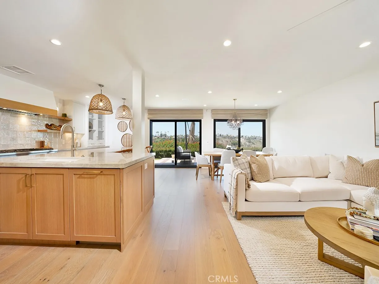 Northern California Real Estate | View 305 Avenida Cerritos | Listing