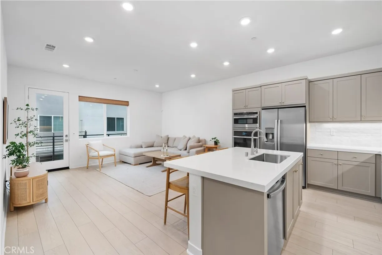 Northern California Real Estate | View 185 Sash | Listing