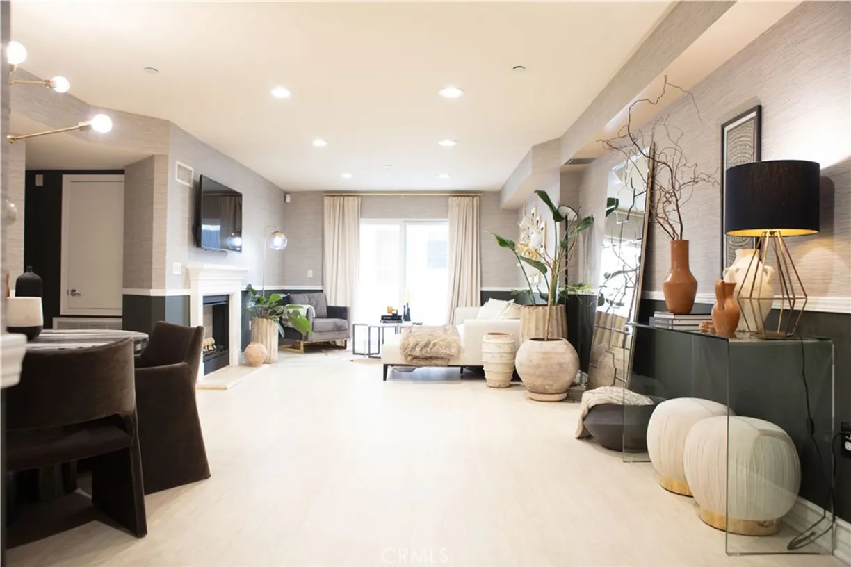 Northern California Real Estate | View 1353 N Fuller Avenue, 103 | Listing