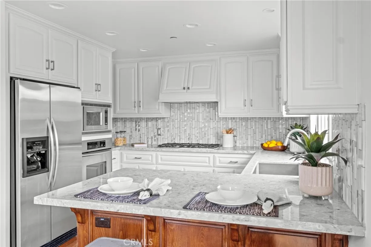 Northern California Real Estate | View 1103 S Catalina Avenue, A | Listing