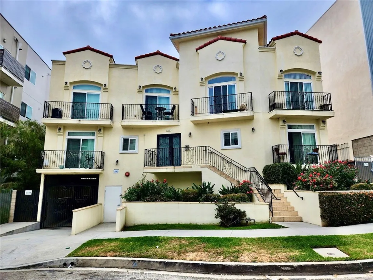 Northern California Real Estate | View 6937 Knowlton Place, 3 | 2 Beds, 2 Baths