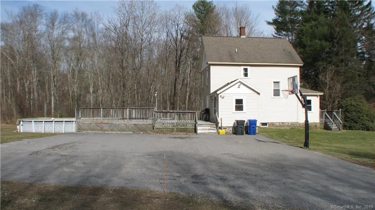 Greenwich Real Estate | View 544 Litchfield Road | Listing