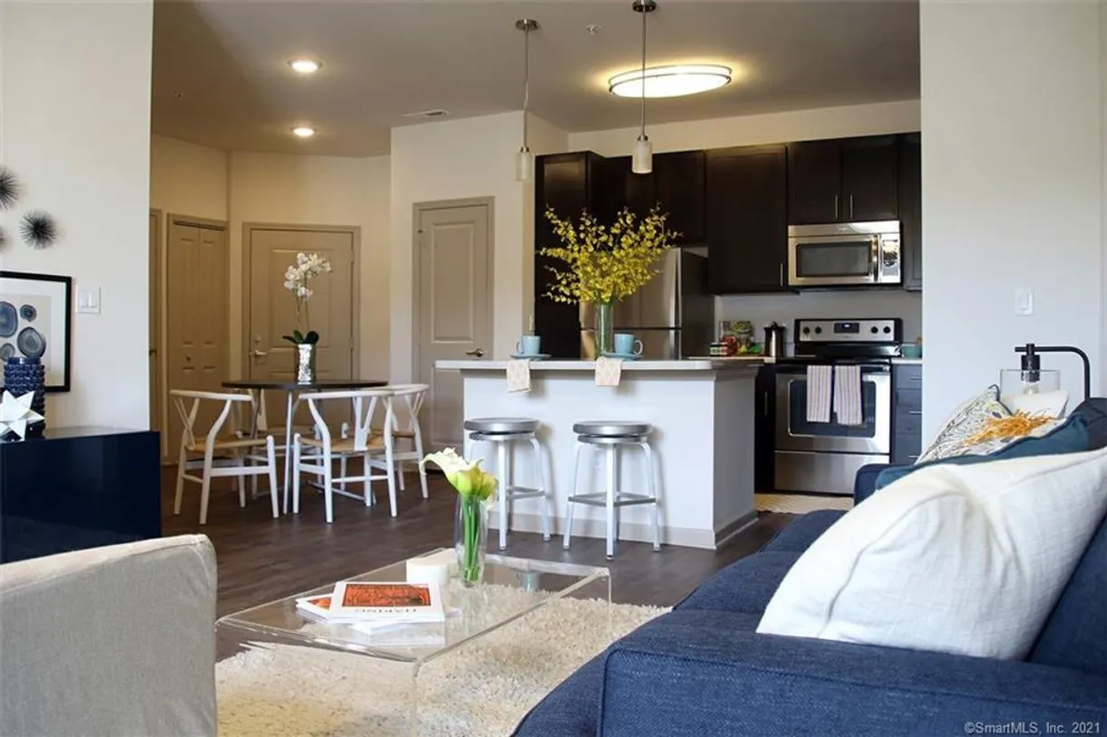 Westchester Real Estate | View 627 Brighton Park Way | 3 Beds, 2 Baths
