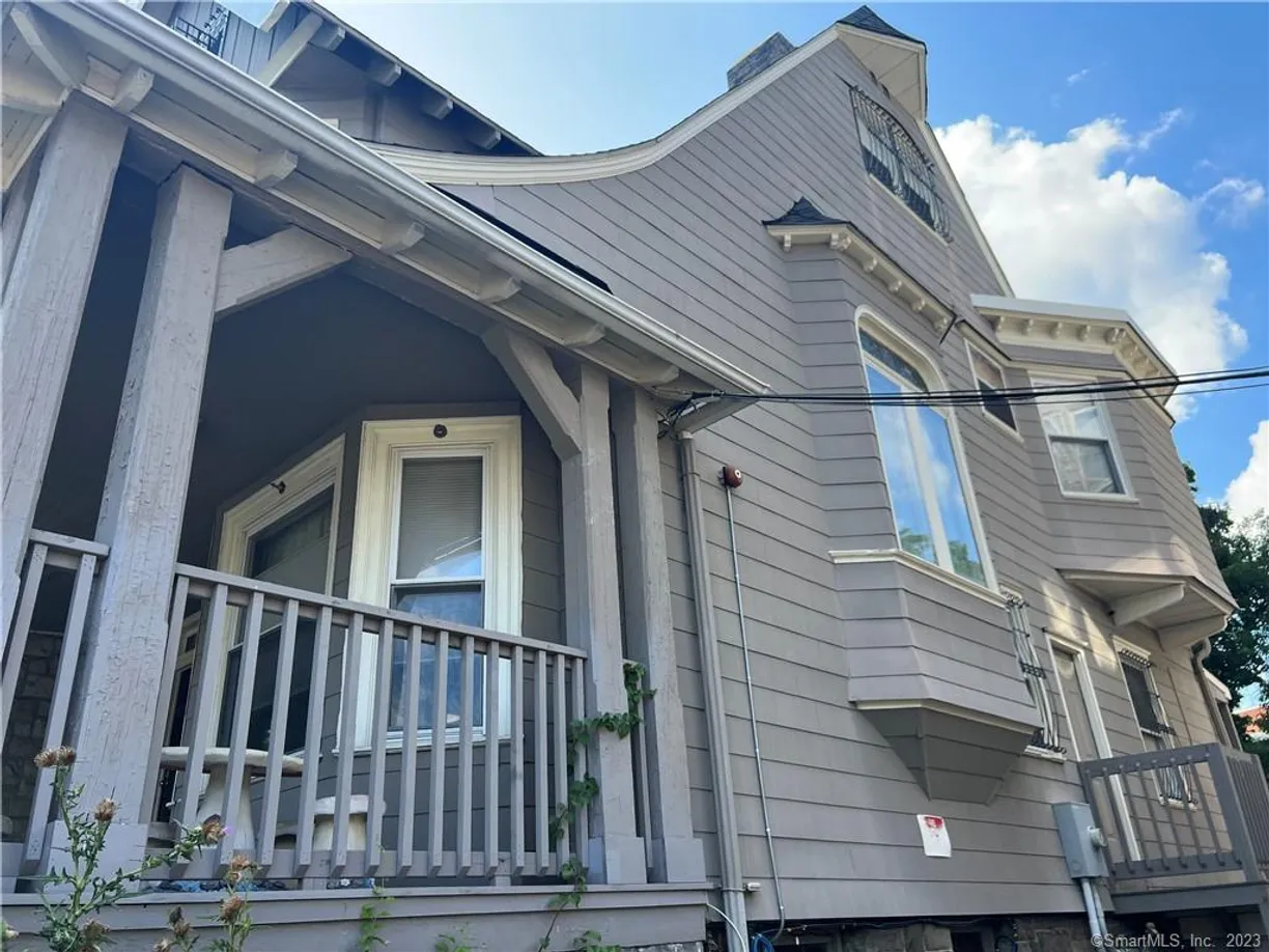 Greenwich Real Estate | View 205 Retreat Avenue | Listing
