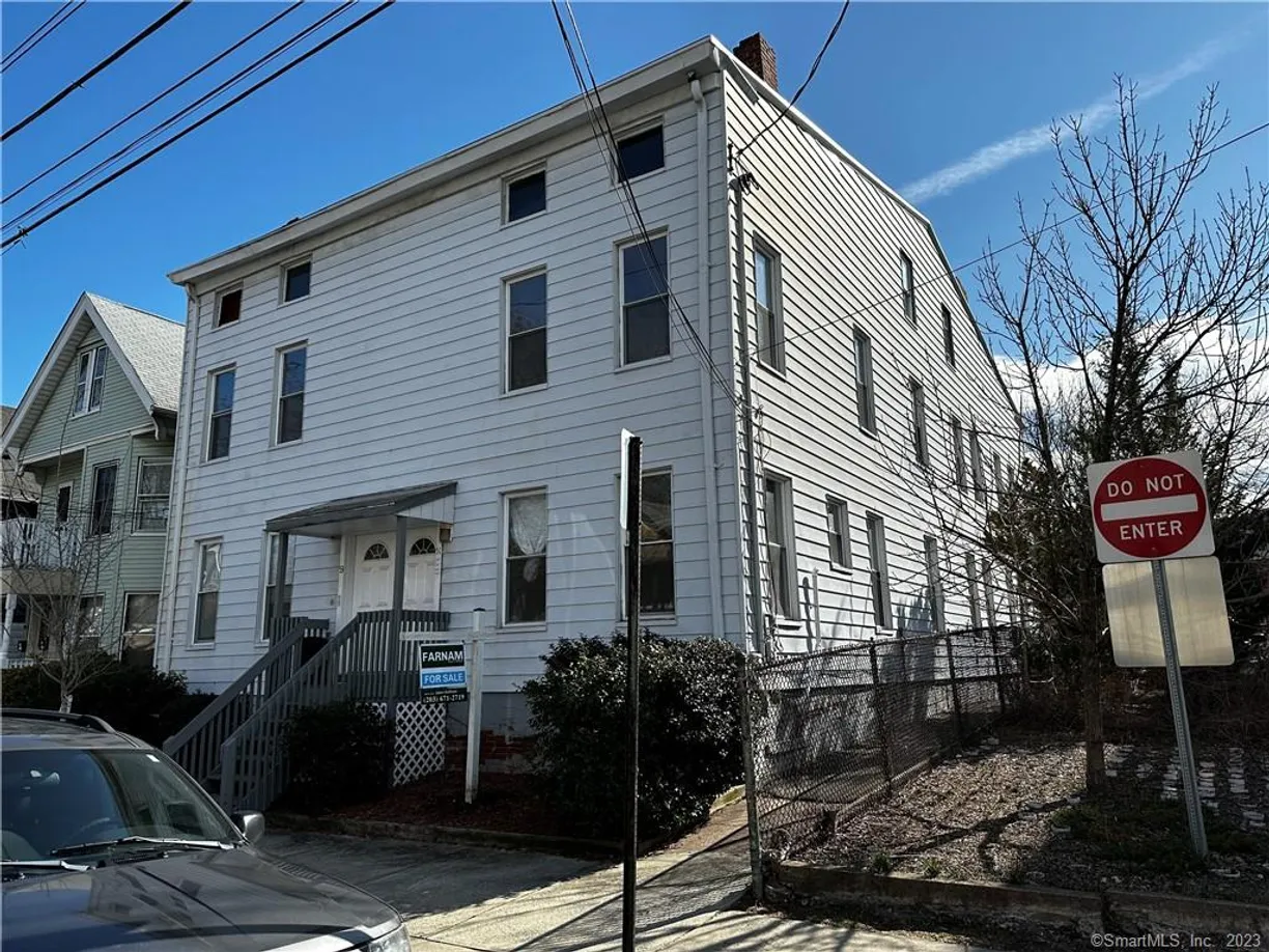Greenwich Real Estate | View 51 Nash Street | 12 Beds, 4 Baths