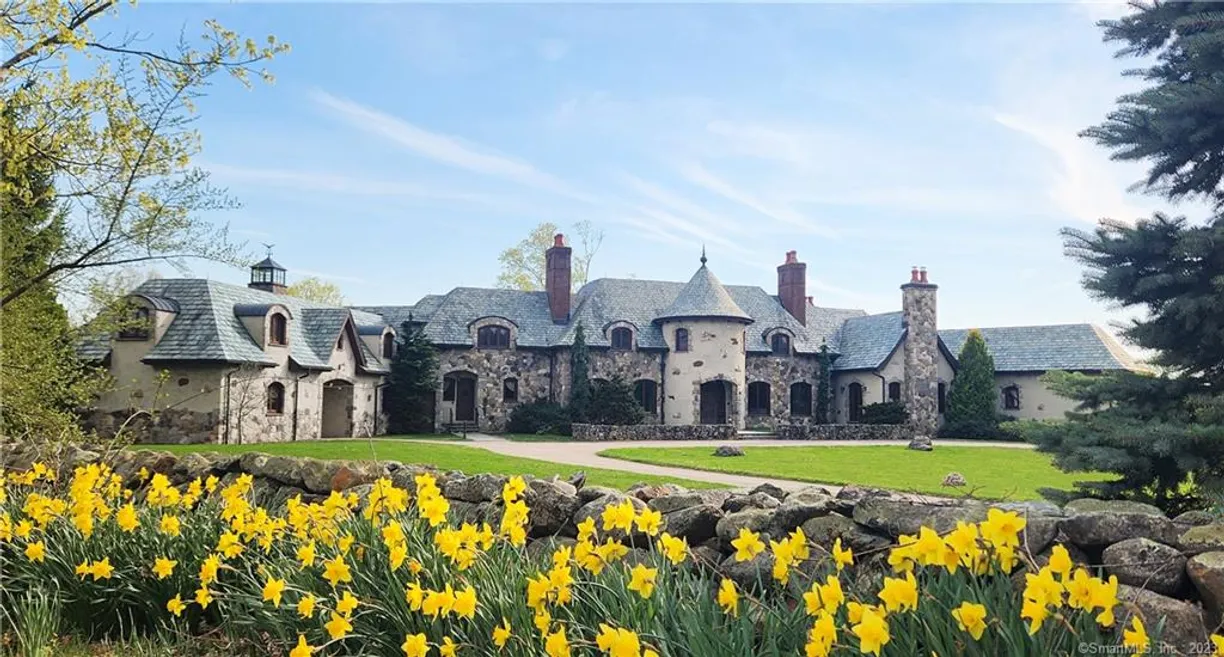 Greenwich Real Estate | View 241 Black Rock Turnpike | 6 Beds, 7 Baths