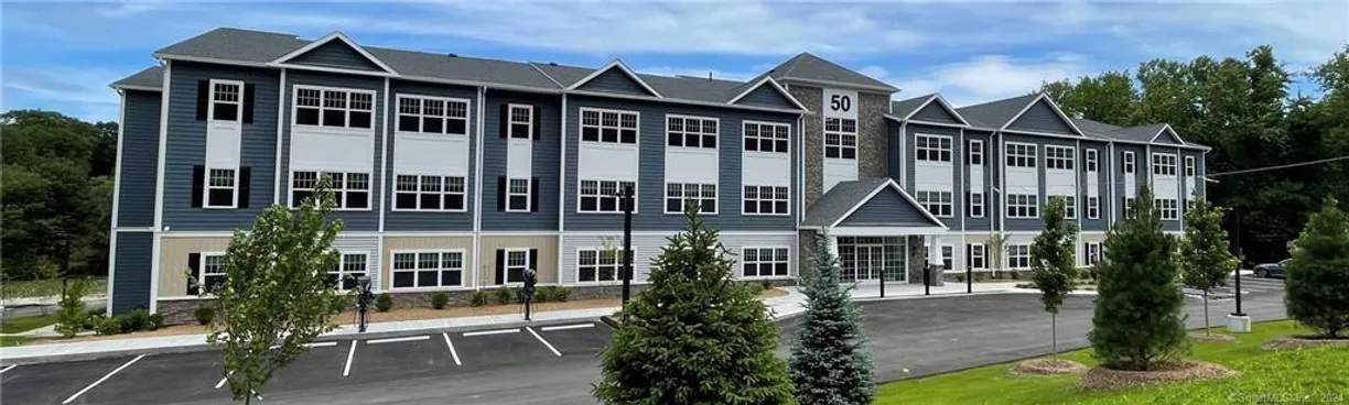 Greenwich Real Estate | View 60 Hazel Drive, 317 | 1 Bed, 1 Bath