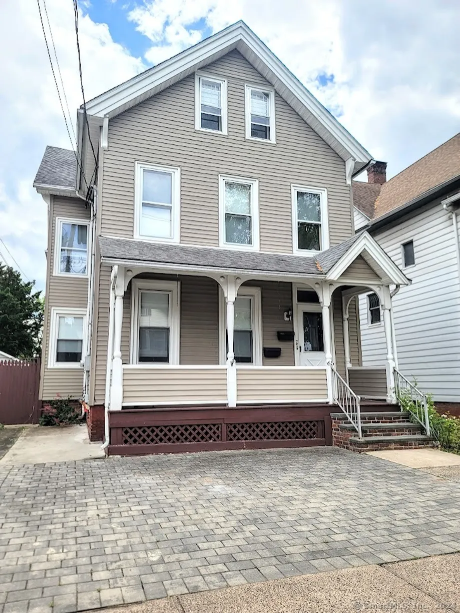 Greenwich Real Estate | View 65 Church Street | 2 Beds, 1 Bath