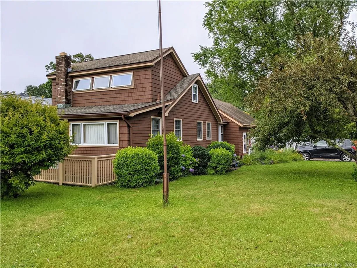 Greenwich Real Estate | View 1 Hartford Avenue | 3 Beds, 2 Baths