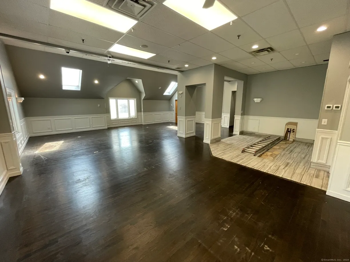 Greenwich Real Estate | View 1575 Boston Post Road, F - 2nd Floor Building B | Listing