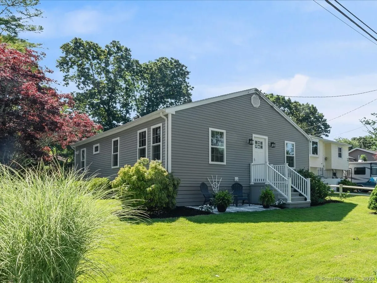 Greenwich Real Estate | View 9 Clarence | 3 Beds, 1 Bath