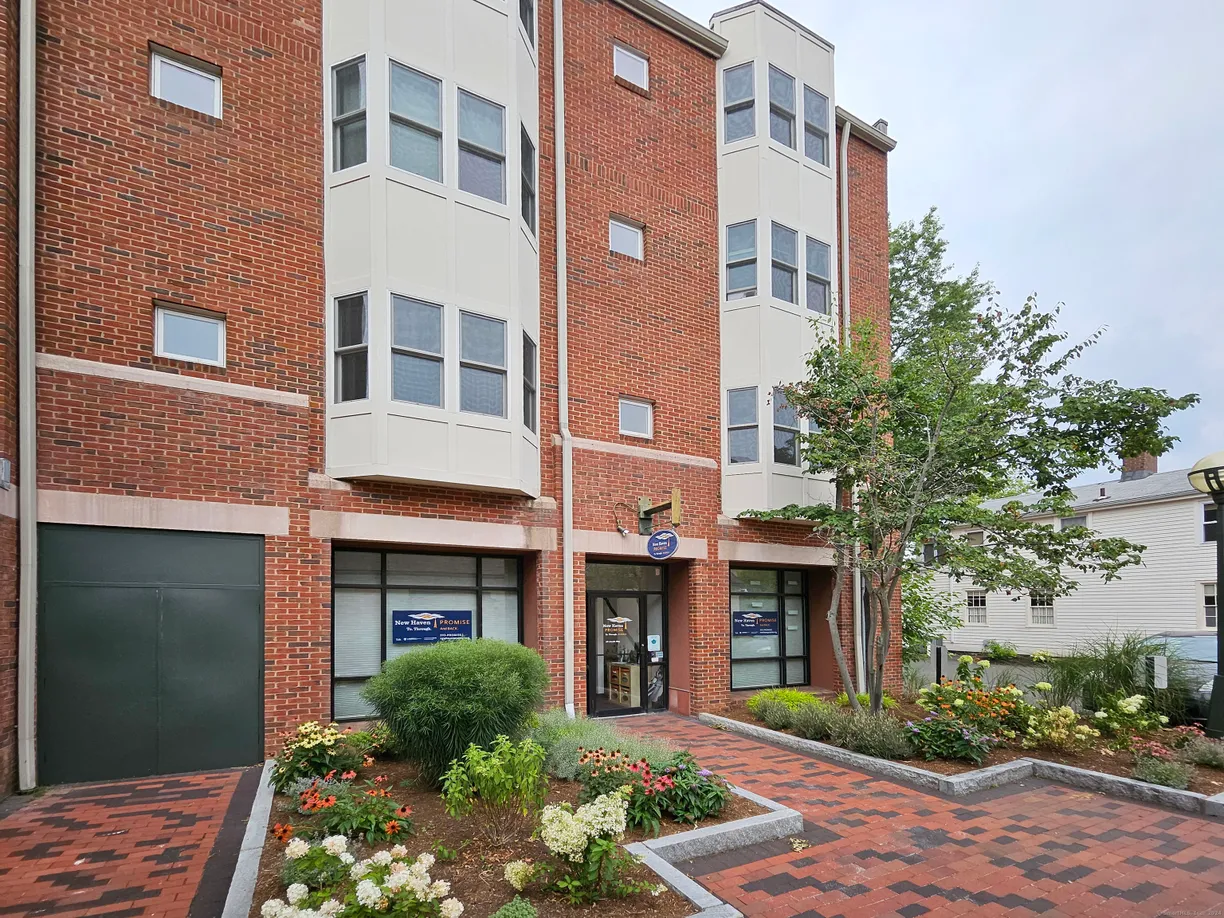 Greenwich Real Estate | View , 223 | 1 Bed, 1 Bath