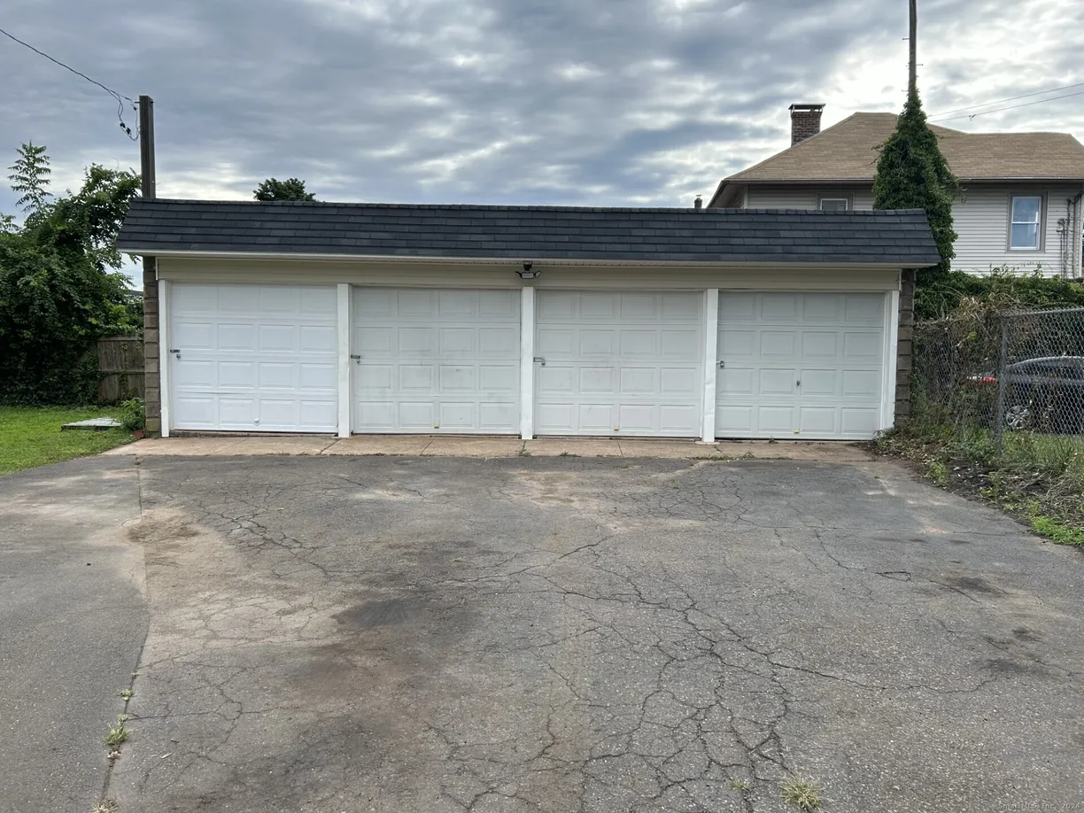 Greenwich Real Estate | View 162 Washington Avenue